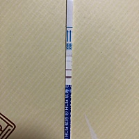各位亲们，今天早上测的，月经推迟两三天，算怀孕了吗？