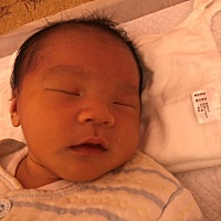 生娃的经历有点曲折，长篇大论发文被系统管理员处理看不到，好吧现在长话短说！准备41周时凌晨4点破羊水...