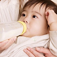 新手爸妈首次迎接新生命，肯定少不了鸡手鸭脚的场面。爱子心切，想给宝宝最好的，但又不知坊间传言是否...