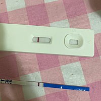 帮我看下是怀孕了吗，月经推迟5天，要去医院检查一下吗