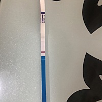我自己也看了好久，是有一点点的，比白板深一点点，月底在测吧，希望好孕