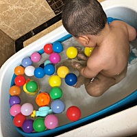 天热了中午也得洗个澡。