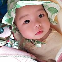 4个月20天了，体重还是12斤多，一个月不长了，身高倒是长了2厘米，母乳不够吃，混合喂养的，奶粉不爱吃...