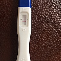 第一张图片是凌晨两点，第二张是早上七点多，麻烦集美门看看，是不是怀了？
