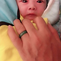 看着宝宝一天天长大 心里真的很是欣慰 这个孩子真的是一个人养大的 经历了多少个日夜阿 😭 新手妈妈们...