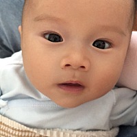 怀孕的时候很多人跟我说 生完你就想把他塞回去了 可是我一点也不想把他塞回去   每天看着宝宝的脸 他冲...