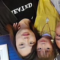生的时候150斤，生了第五天就只有120斤，到现在只有116斤了，估计到出月子110斤不是问题。