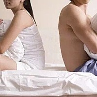 ❇️❇️在度过传统产褥期的42天之后，经过医生检查，恢复正常的女性就可以有性生活了。 1⃣但是爸爸们...