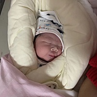 从之前的的呆萌到现在的咿呀微笑...宝宝真是个天使👼 能治愈所有的不开心