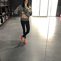 新晋宝妈注意了🌈如果是母乳喂养,通常建议在孩子出生6-8周之后再开始尝试积极瘦身运动,因为产后身体需...