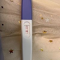 说真的，我跟我们家那位真的没想那么早要孩子😂但是公婆喜欢孩子喜欢的紧，希望我们早点生他们也好趁...