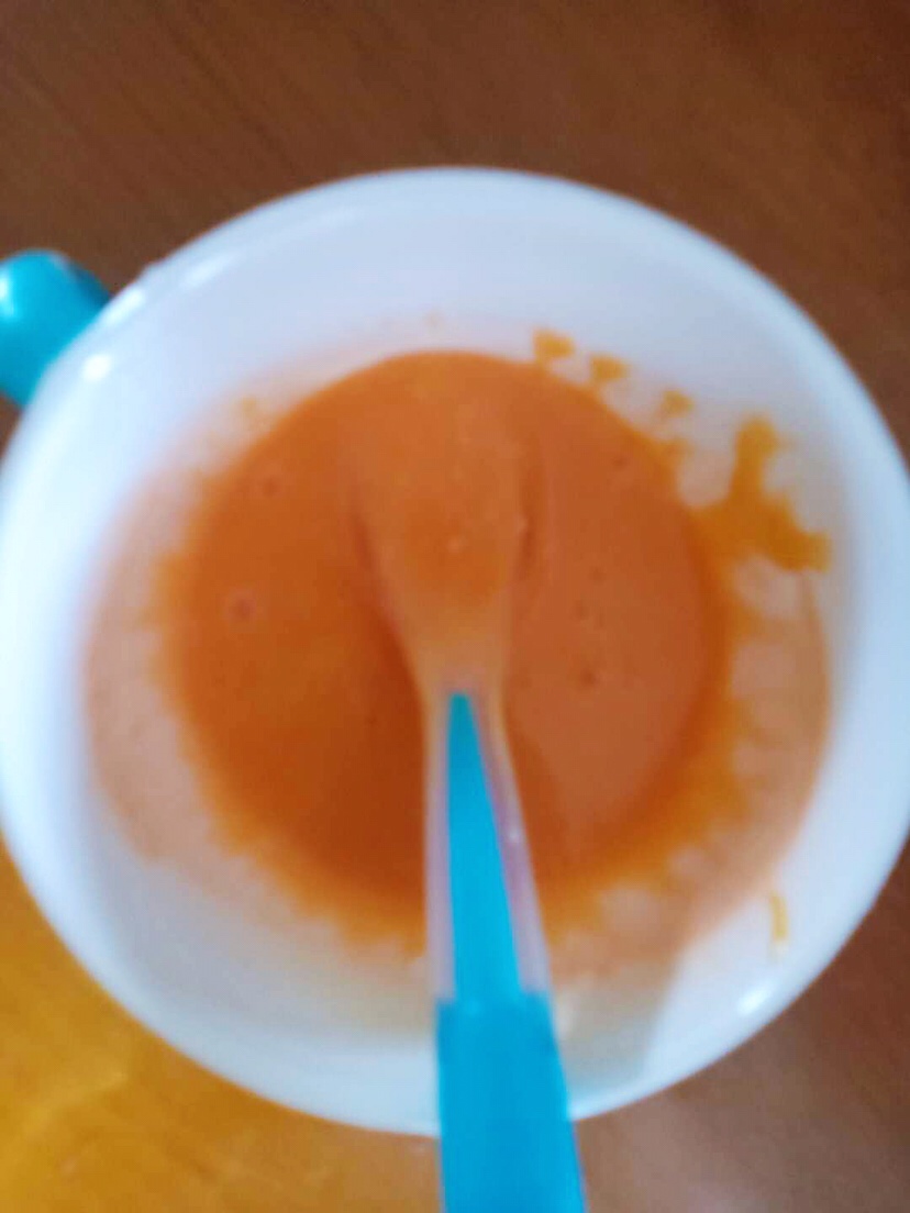 红萝卜米糊，宝宝爱吃