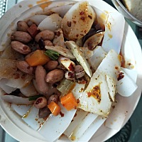 今天的午餐以就绪，婆婆说看我馋了好多天了，今天就破例给我解解馋。我是不是太任性了，光盘行动，会不...