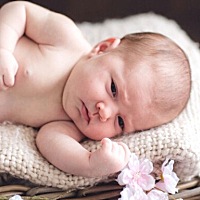 怎么能让宝宝每晚按时入睡，是每一个父母都关心、重视的问题。来自德国的儿童心理学家Stephan Valentin...