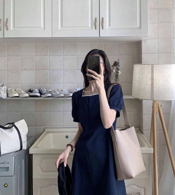 5.肥胖体质
产后会因为雌激素的作用，出现过于肥胖的症状，此类症状大多为暂时性的，不久就可以恢复，不必过于担心。可以通过产后体操和瑜伽等方式来达到瘦身减肥的目的。此外，在产妇洗浴时，对着自己的腹部进行仔细的按摩也不失为一种消减虚胖的好办法。
6.消瘦体质
产后出现过于肥胖是比较常见的，而出现消瘦需要多加注意，因为很有可能是由于疾病引起的。比如慢性胃肠障碍、慢性肾炎、心脏疾患等。此时，家人们需要给予足够的关心和照料并及时带其就医。