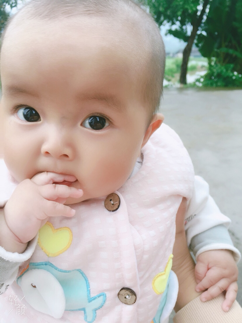 出生四个多月的你