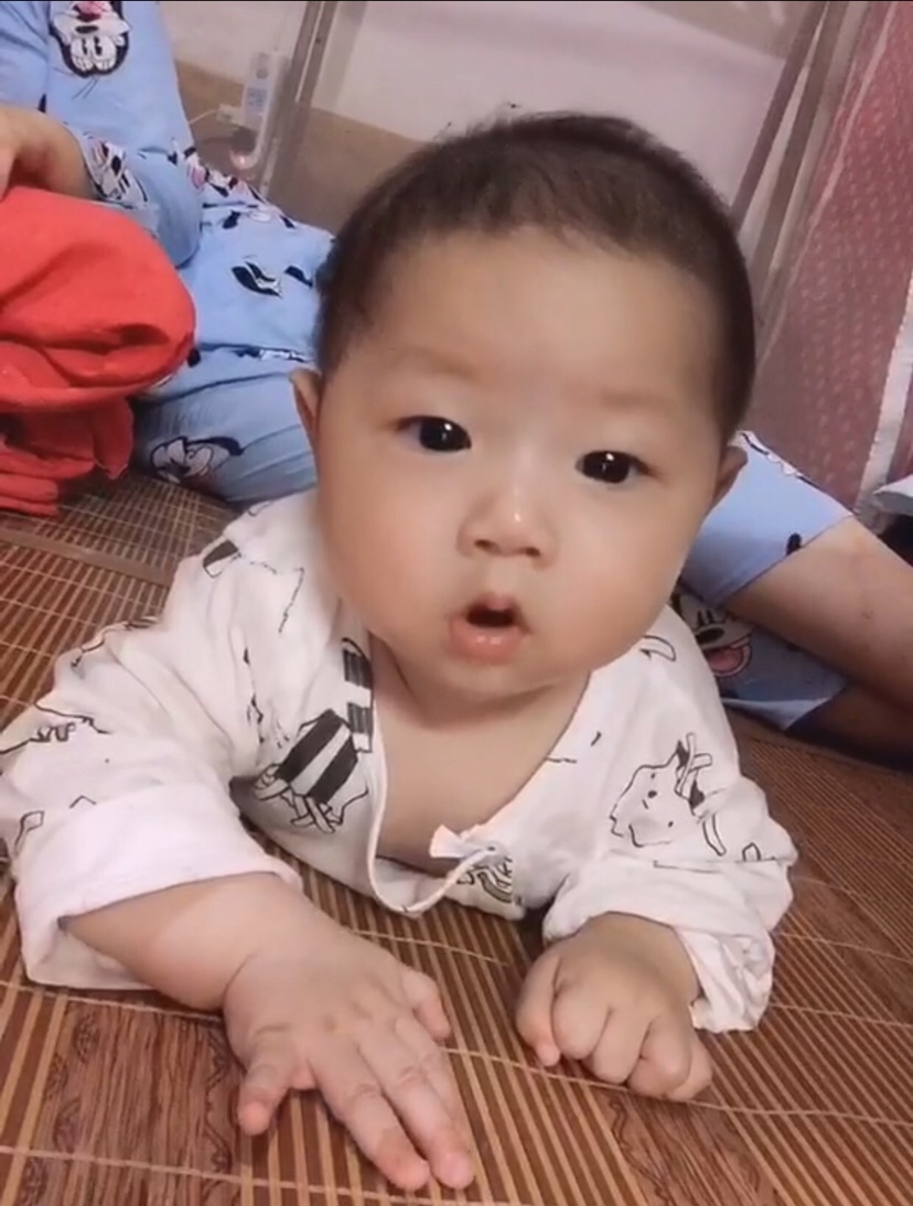 还是有头发比较帅呢