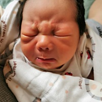 睡着了像天使👼 闹起来简直是一坨💩 &月子第18天