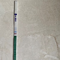 昨晚测了都说时间太早，一早醒来忍不住又试了一下，还是浅浅的印记，22号大姨妈是否正常报道就揭晓答案了
