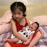 41周催生的宝宝！医生评估8斤左右！生下来9.6斤！顺产！想想在产床上的那一幕真的不敢回想！过程太酸爽...