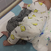 生的时候就很痛苦，痛了两天两夜，最后剖出来。以为生完就好，医院的一周，经历了涨奶痛，喂奶痛，伤口...