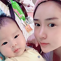 时间过得太快了，每天和神兽家里游，天天要抱着睡着，有没有同款宝宝