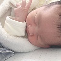 没有爸爸没有爷爷奶奶我有妈妈，我会健康乐观乖乖的长大！