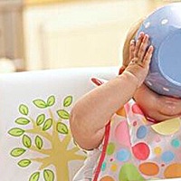 断奶，不论在什么年龄，对孩子本人来说，都是困难的，但是，对叛逆心理较重的两岁儿童来说，尤其困难。...