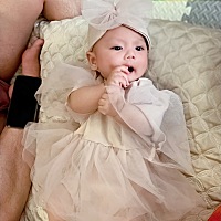 你的一笑一闹我都铭记于心 愿你健康可爱 一生明朗 赤诚善良 ☀