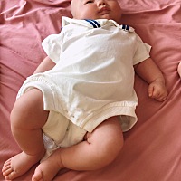 宝宝46天爸爸就出门去了，希望一切顺利，多挣点钱钱。