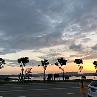 这一家人真是太牛了。一个独生子。什么把我当女儿真是好笑。奈何刚刚结婚不懂你们的算计误以为真把我当...