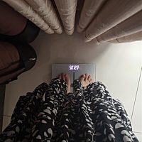 本人身高170，孕前体重108，现在怀孕将近3个月瘦了7斤，虽然不吐，但是什么也吃不下，看啥都恶心，朋友...