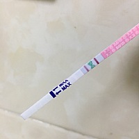 6月18日排卵日，今天6月28日，还有三天来例假，测排卵两个杠是啥意思？不会看排卵试纸，有懂的吗，给说...