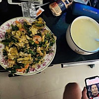 今天公公不值班 在家给我做的月子餐 婆婆今天做饭上可以休息一下啦哈哈