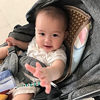 最近宝宝总是哭闹，一晚上醒了4.5次，就是要喝奶，我忍不住对她发脾气，推开她，拍打她，她哇哇大哭，想...