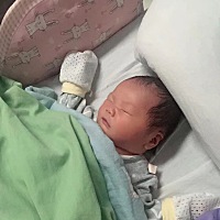 妈妈为你开了十指 从一指疼到十指十几个小时 都不出来 最后还是受罪剖腹产了 妈妈爱你哦 宝宝