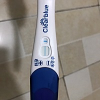 20号排卵期，今天早晨7点钟测出来这样，是怀了吗？