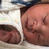 十月怀胎，一朝分娩 就算已经把我的小公主生出来 自己还是不能相信我已经做了妈妈 但是每每看到她，就母...