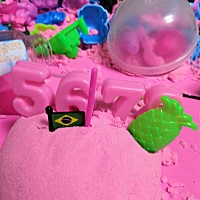 宝宝满月啰，坚持最后一天班。。明天出关啦