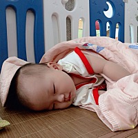 8个月的宝宝一天拉3.4次便便，正常吗？