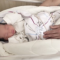 愿你健康茁壮成长。妈妈爱你吕三三。希望只是一般的黄疸。