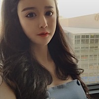 最舒服的关系，倒也不是秒回，而是你一句我一句，稀稀零零也能聊上一整天，不担心你会烦，也知道你会看