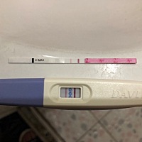 金秀儿的怕测不准，就买了个大卫验孕棒，希望一定是中了
