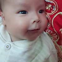 宝宝白天很乖，晚上就不乖，每天晚上都要闹几个小时，凌晨两三点才睡觉，白天大宝也不让我睡，让我陪他...