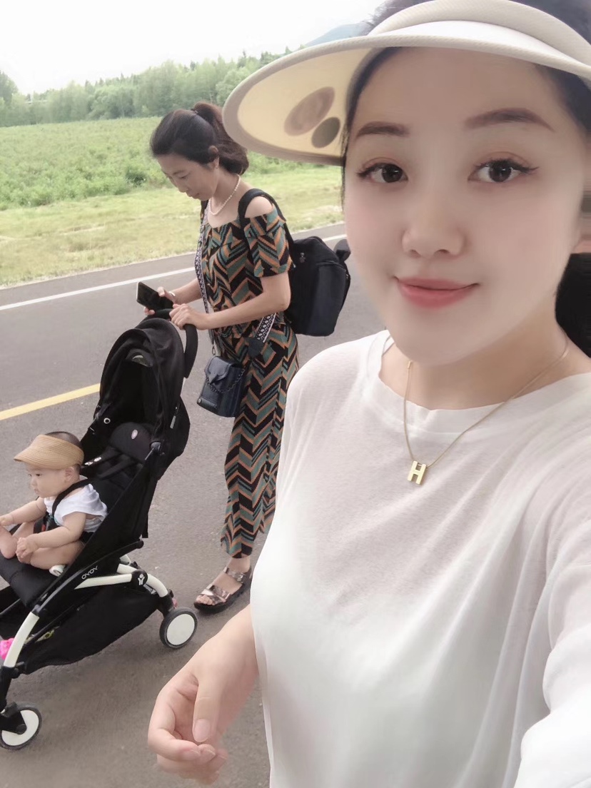 我现在是一点都不想在家里呆着了，真想把家给他们我带着孩子回娘家