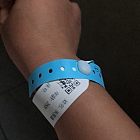 开奖：🎊🎉🎊🎈🍾️带最贵的手环，提前破水·见红，一直没有宫缩，无奈打催产素，打了3天才开...