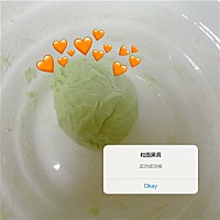 面食困难户 和面擀面从来没有试过 今天第二次给豆妹包饺子 成功啦！开心 比第一次（后两张图）好太多了