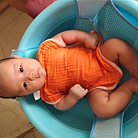 我的小男子汉，你是那么的乖巧懂事，你是我愿意放弃一切都想疼爱的人，你的微微一笑会让我的世界充满光...