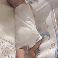 娃真的太难带了，还是怀孕时候舒服珍惜你们和宝宝合体的日子吧，出来以后为人老妈子真的太难了，天天通宵