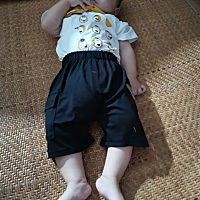 有经验的宝妈帮我看下，我天天都有给我宝宝按摩脚，按摩的时候是直的，不按摩的时候他一放松就感觉外八...